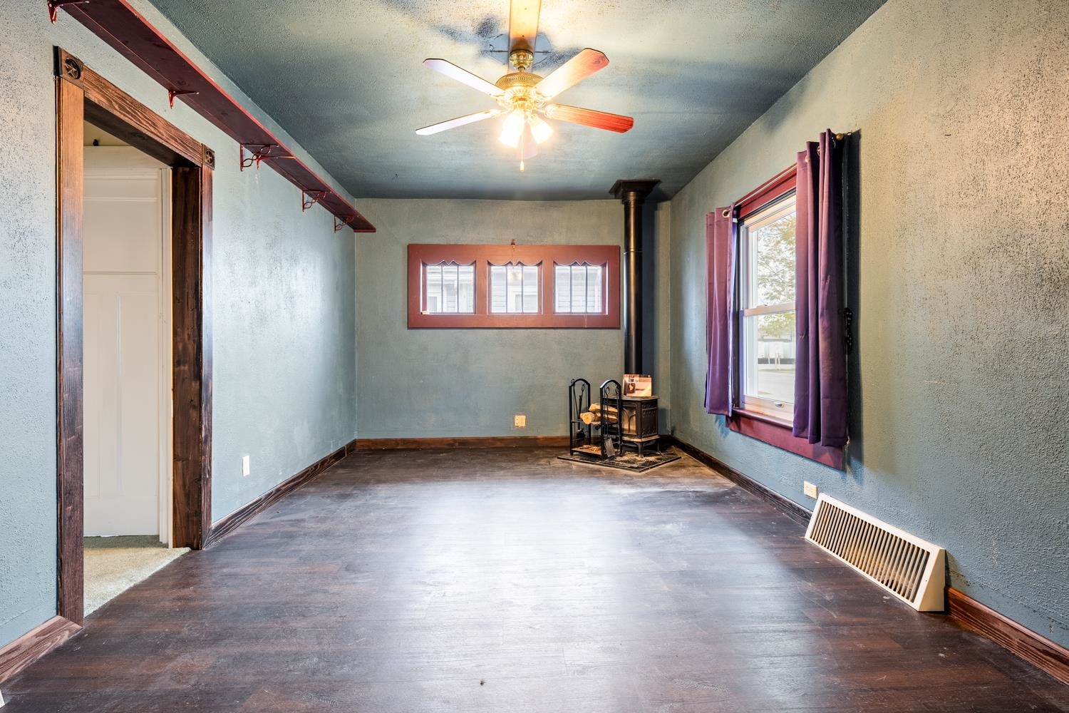 508 12th Avenue Green Bay, WI 54303 - Photo 5 of 27