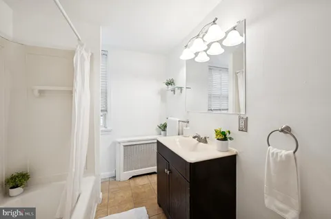 $315,000 | 336 Greenwich Street, Philadelphia, PA 19147