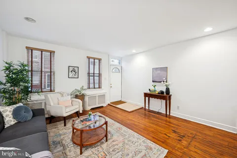 $315,000 | 336 Greenwich Street, Philadelphia, PA 19147