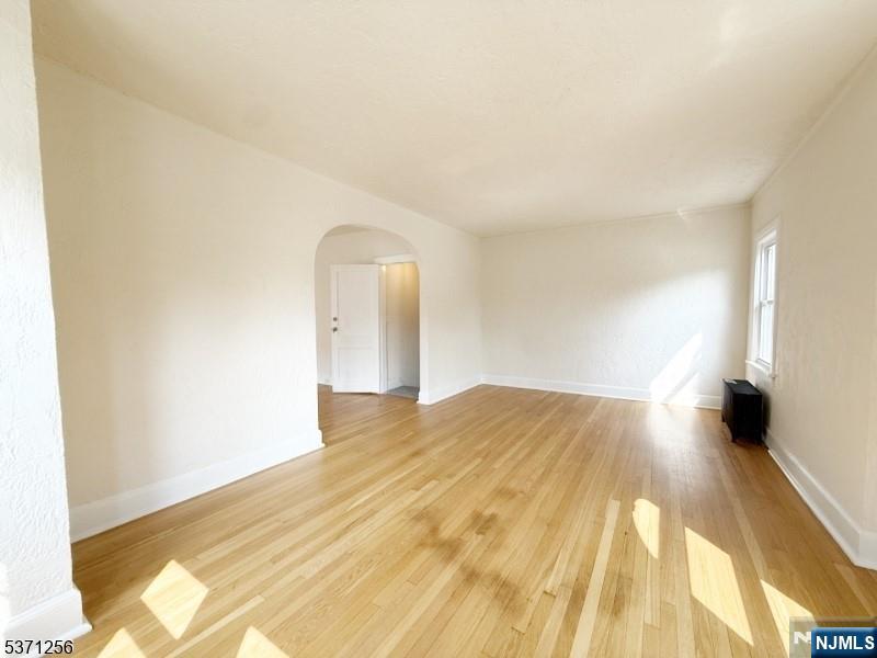 166 Washington Place Ridgewood, NJ 07450 - Photo 3 of 13