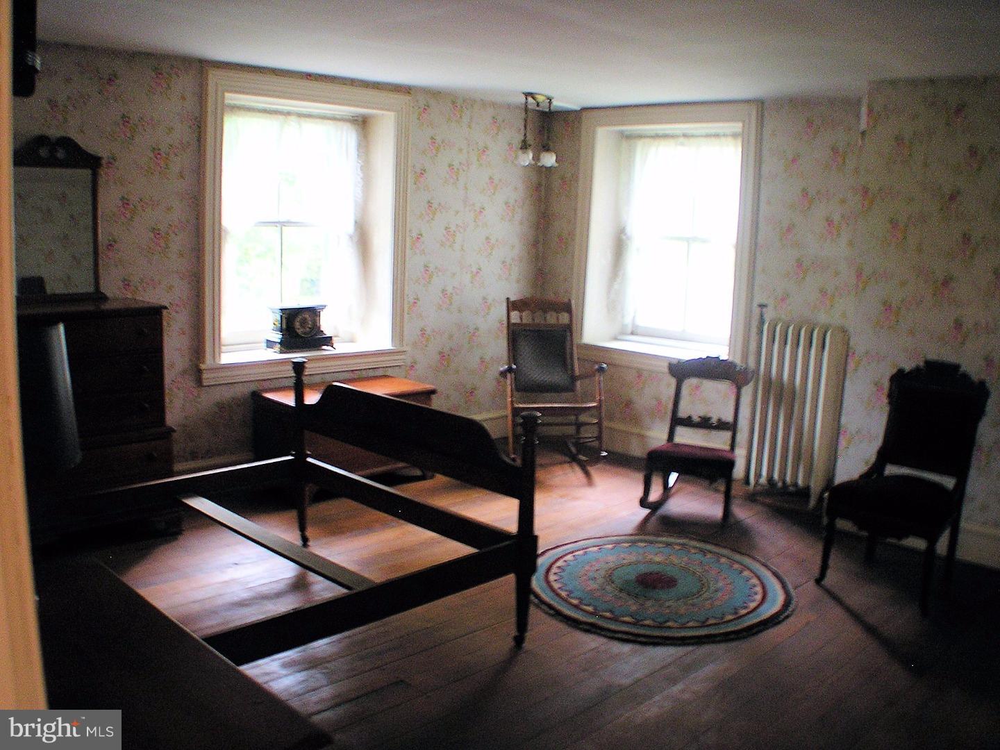 120 Scarlet Road Kennett Square, PA 19348 - Photo 16 of 25 a room with furniture and a window