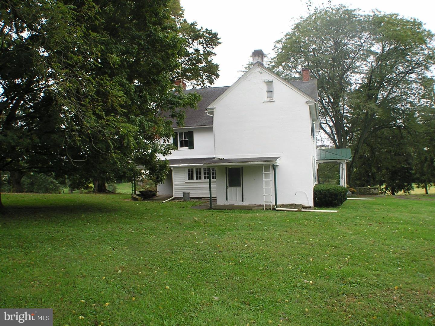 120 Scarlet Road Kennett Square, PA 19348 - Photo 3 of 25 a view of a house with a yard
