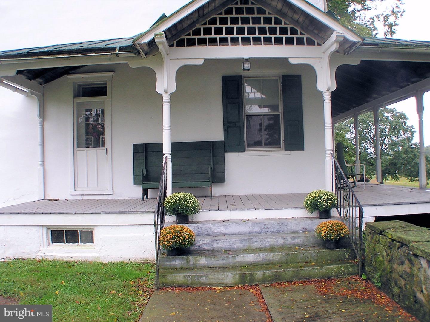 120 Scarlet Road Kennett Square, PA 19348 - Photo 21 of 25 a front view of a house with garden