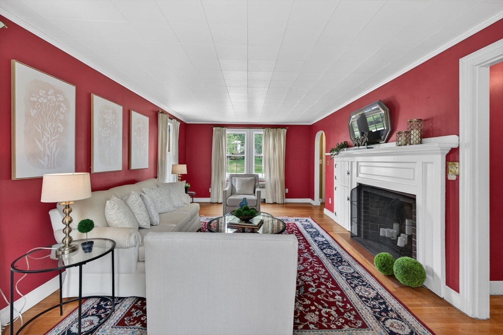 9 Stratford Road Andover, MA 01810 - Photo 15 of 35