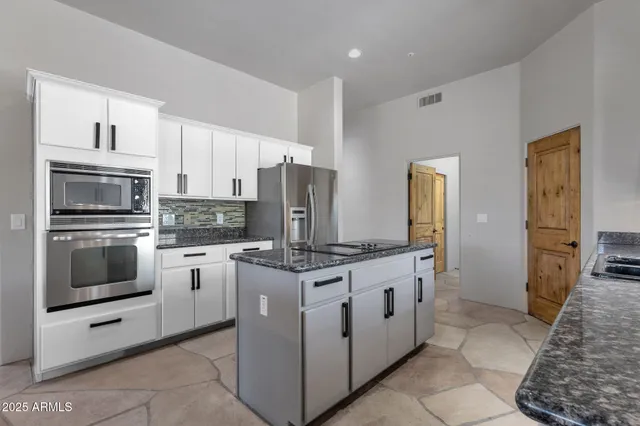 $5,900 | 11123 East Monument Drive, Scottsdale, AZ 85262