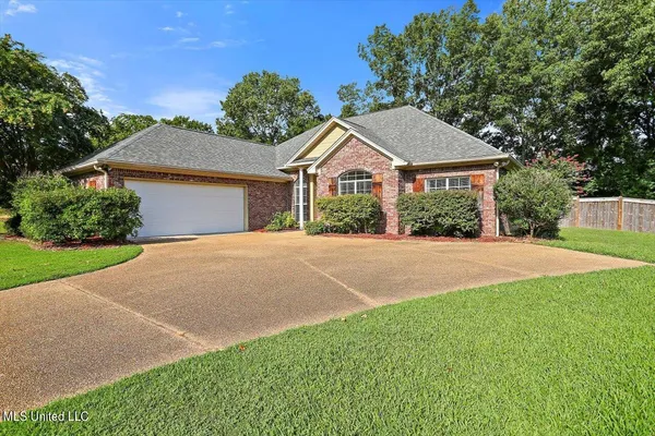 $314,900 | 143 Navajo Circle, Clinton, MS 39056