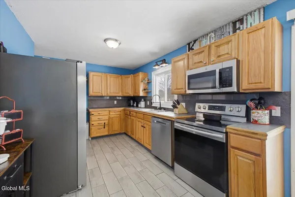 $319,000 | 20 Campney Lane, Fort Ann, NY 12827