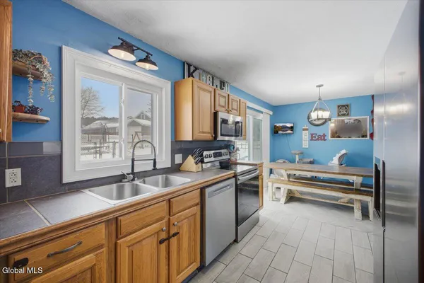 $319,000 | 20 Campney Lane, Fort Ann, NY 12827