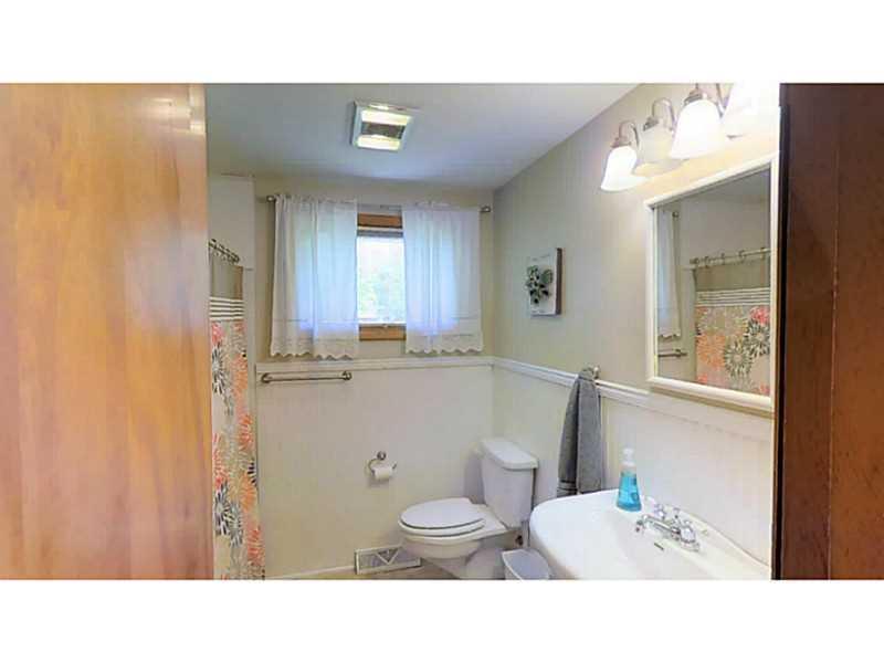 4302 Phoenix Drive Springfield, OH 45503 - Photo 11 of 21