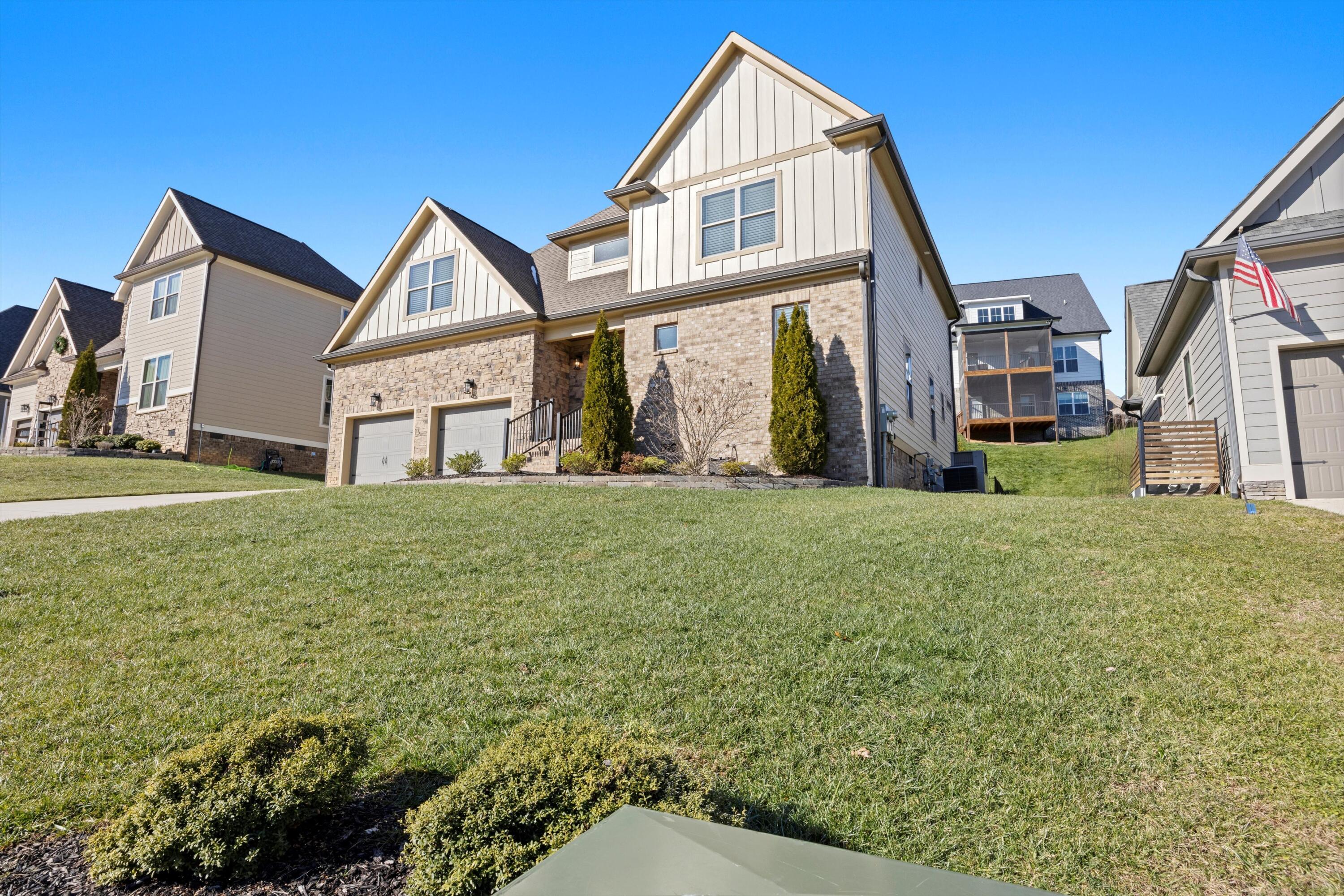 2390 Weeping Willow Drive Ooltewah, TN 37363 - Photo 3 of 32 03-2M6A4774