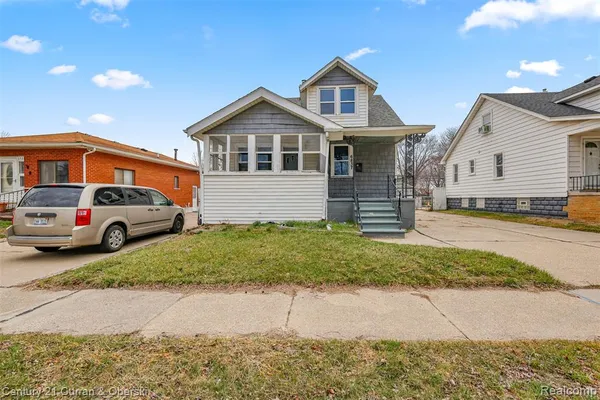 $149,900 | 6837 Braun, Center Line, MI 48015
