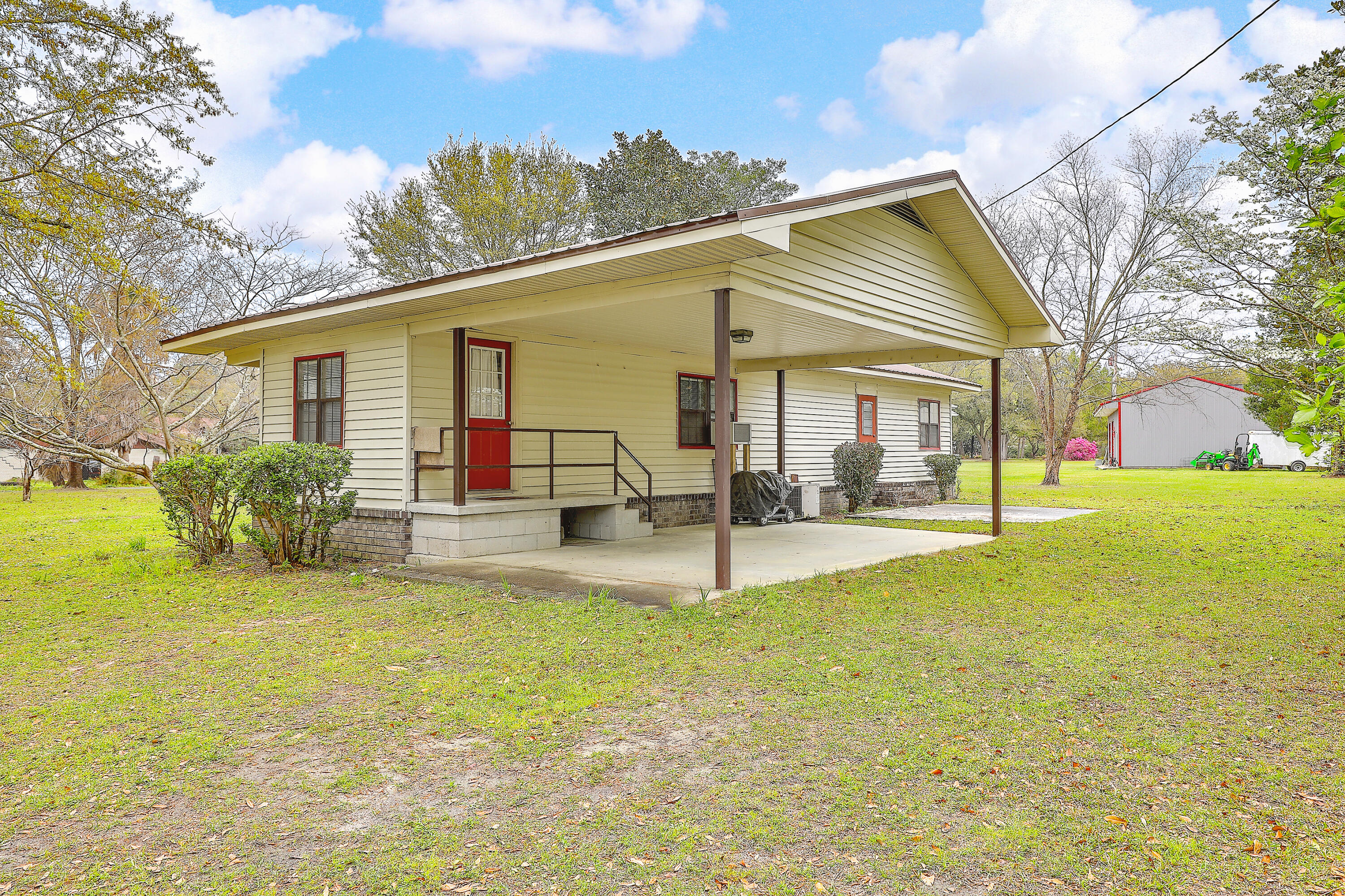 109 Broughton Hall Road Pinopolis, SC 29469 - Photo 5 of 28 1R3A0900_1_2_3_4_5_6