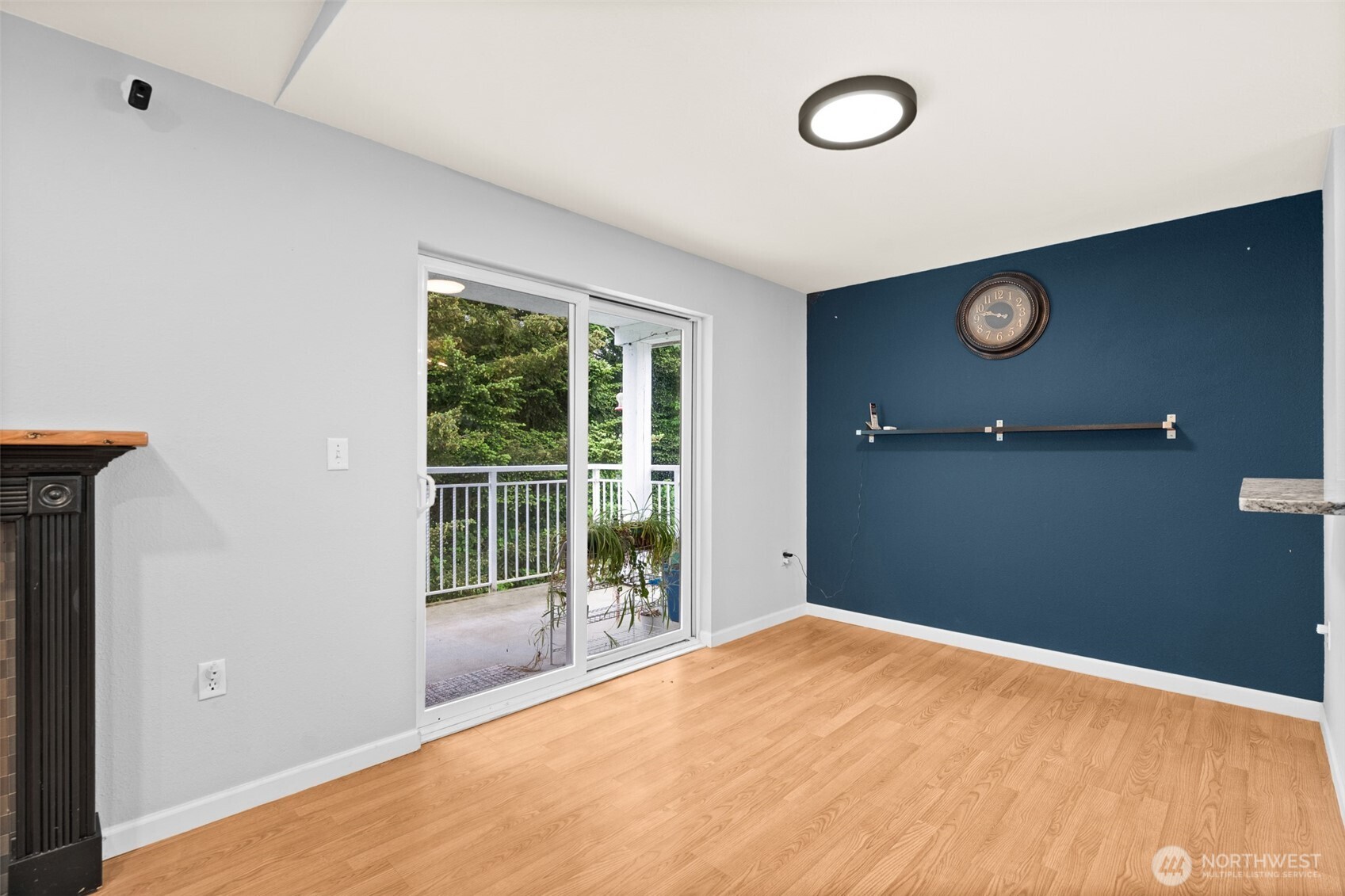 11002 Southeast Petrovitsky Road, Unit G304 Renton, WA 98055 - Photo 4 of 37 Gallery Image 4