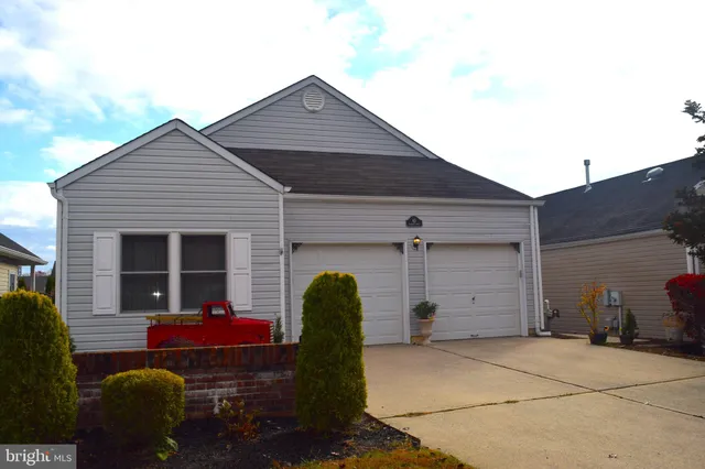 $369,000 | 63 Lookout Drive, Manahawkin, NJ 08050