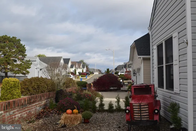 $369,000 | 63 Lookout Drive, Manahawkin, NJ 08050