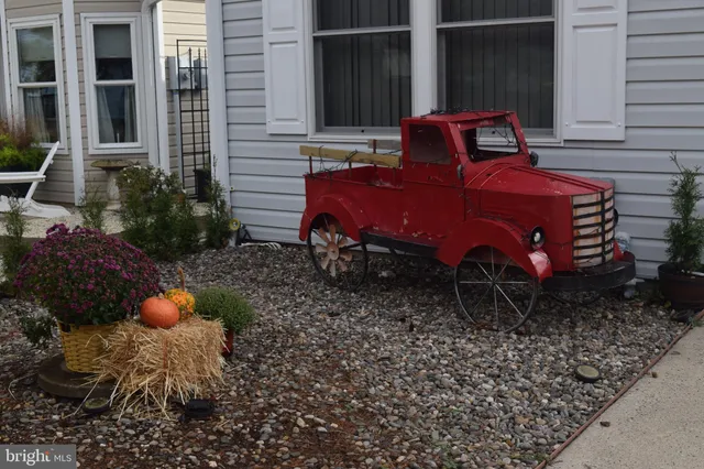 $369,000 | 63 Lookout Drive, Manahawkin, NJ 08050