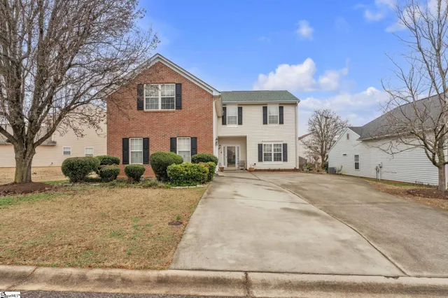 $399,900 | 4 Druid Hill Court, Simpsonville, SC 29681