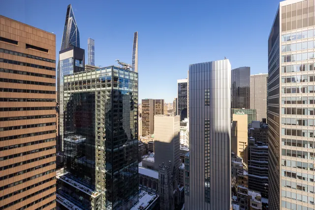 $3,195,000 | Undisclosed Address | Midtown East