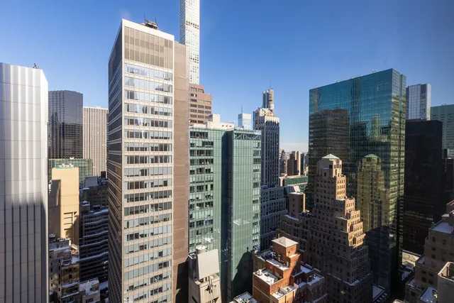 $3,195,000 | Undisclosed Address | Midtown East