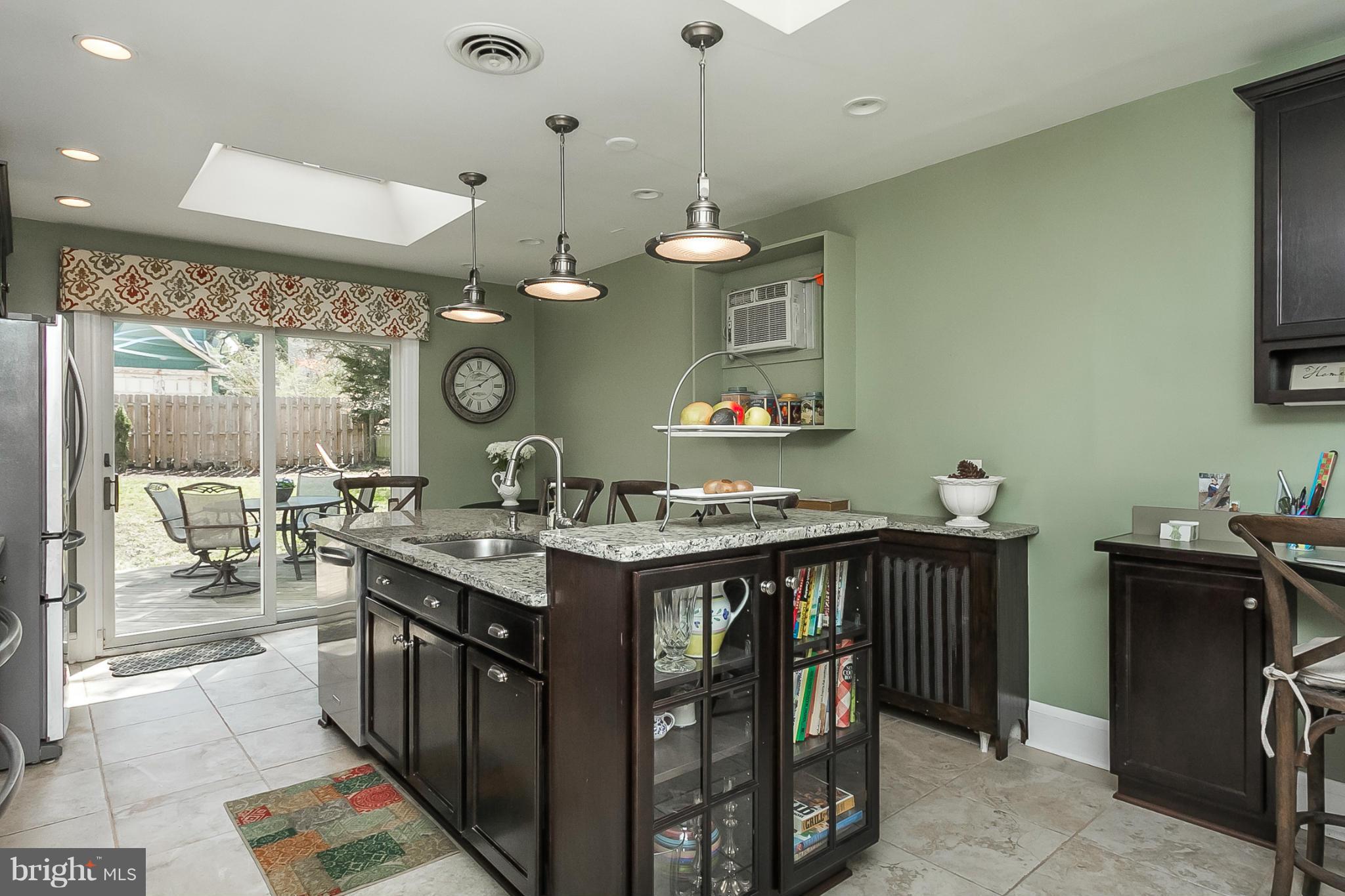 2413 Brambleton Road Baltimore, MD 21209 - Photo 12 of 30 Kitchen