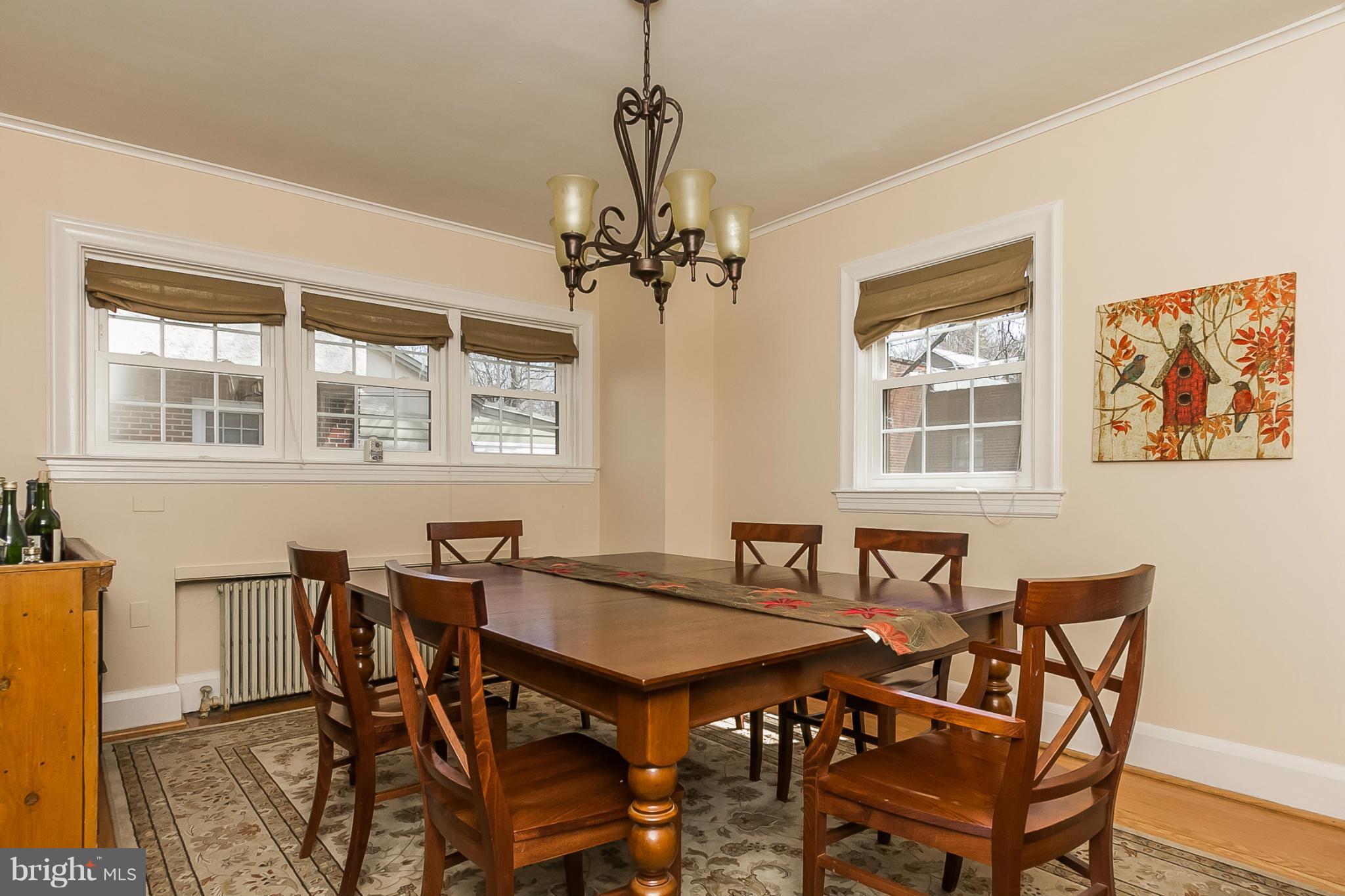 2413 Brambleton Road Baltimore, MD 21209 - Photo 9 of 30 Dining Room