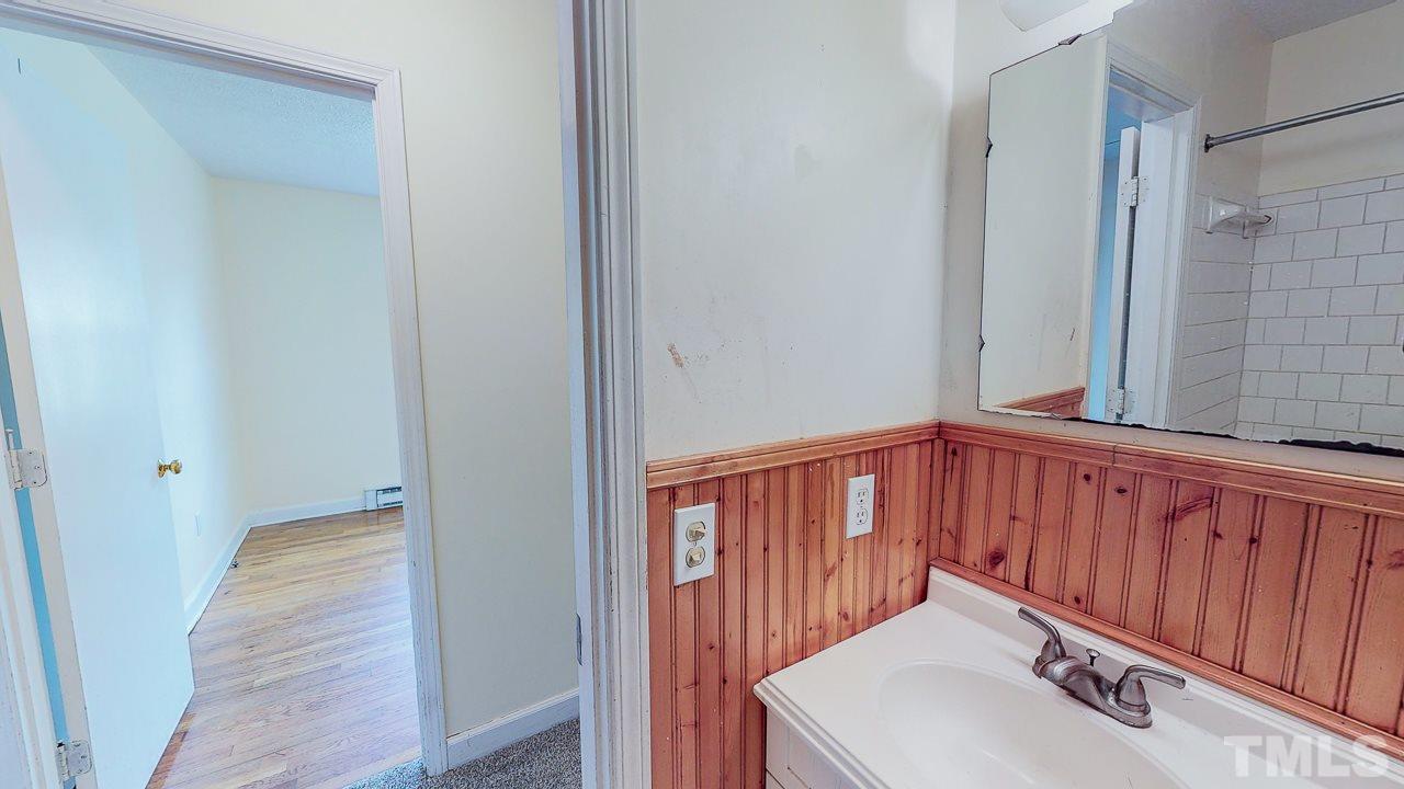 1202 Dover Street Roxboro, NC 27573 - Photo 17 of 23
