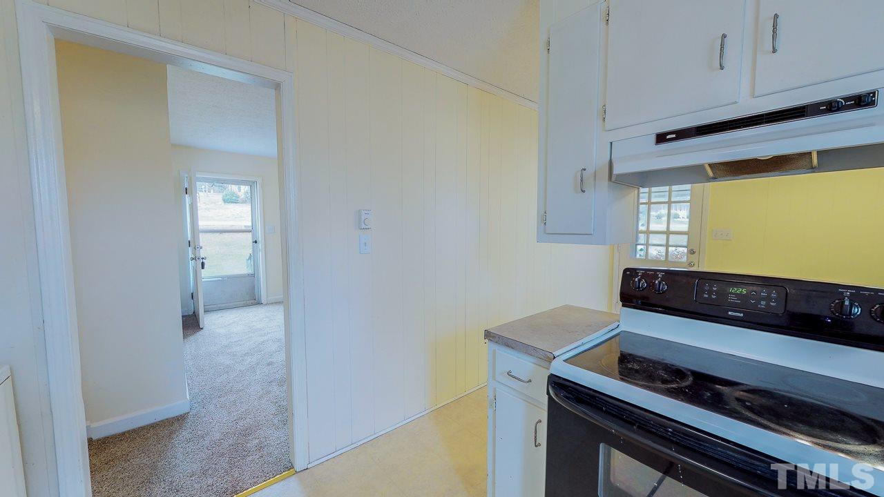 1202 Dover Street Roxboro, NC 27573 - Photo 9 of 23