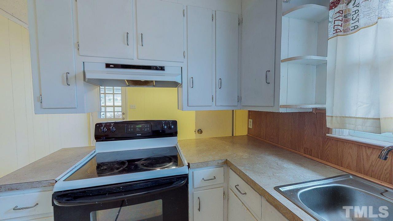 1202 Dover Street Roxboro, NC 27573 - Photo 10 of 23