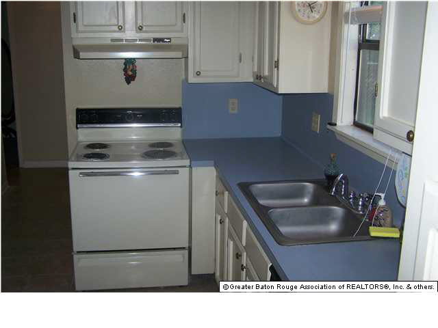 45052 Robin Trail Road St. Amant, LA 70774 - Photo 17 of 23 Gallery Image 17