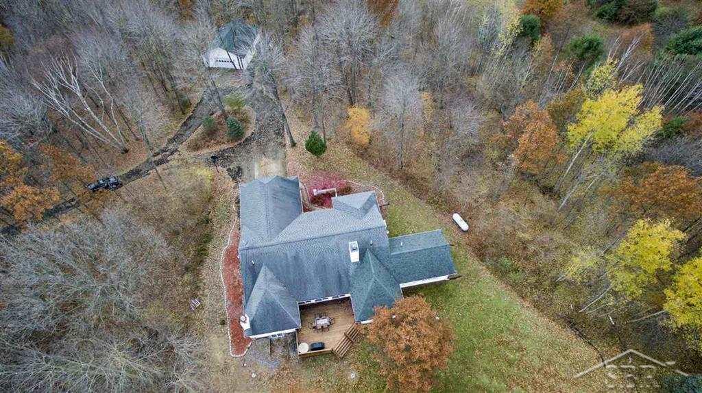 14610 Roe Road Hemlock, MI 48626 - Photo 77 of 83 31365296-76.JPG