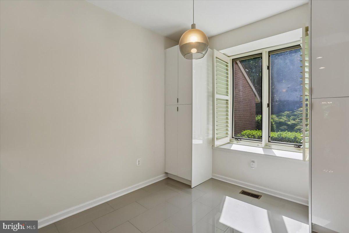 6113 Goldtree Way Bethesda, MD 20817 - Photo 24 of 75