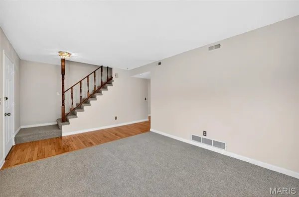$189,900 | 2562 Grayland Walk, St. Louis, MO 63129