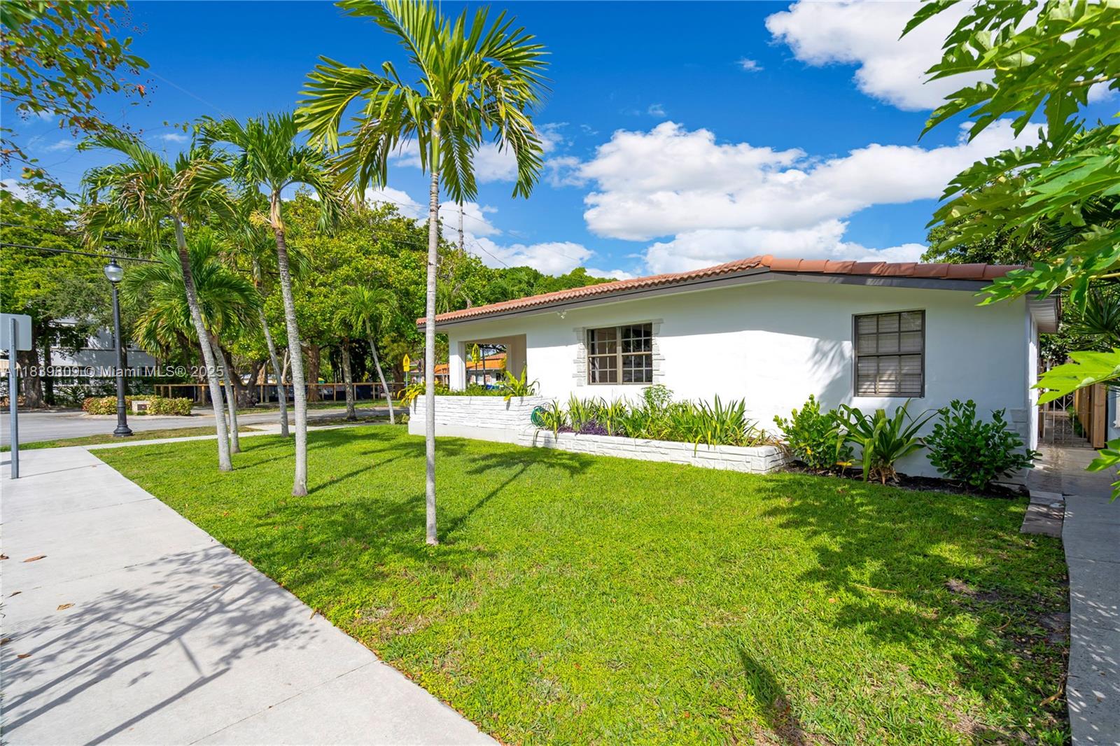 2121 Southwest 13th Avenue Miami, FL 33145 - Photo 3 of 43 a view of house with a backyard
