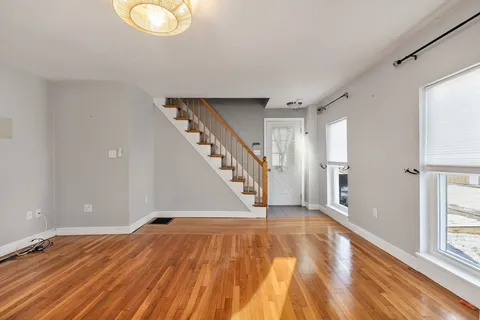 $4,200 | 12 Wright Street, Unit 1, Stoneham, MA 02180