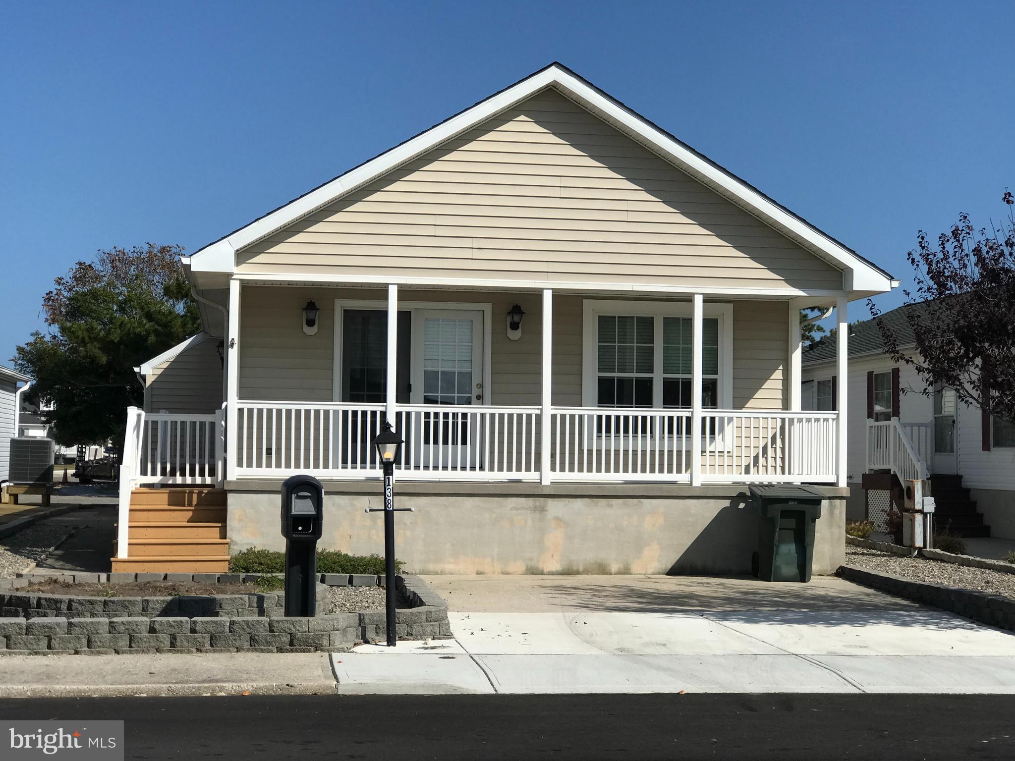 138 Pine Tree Road Ocean City, MD 21842 - Photo 3 of 55 Ample parking - 2 car driveway