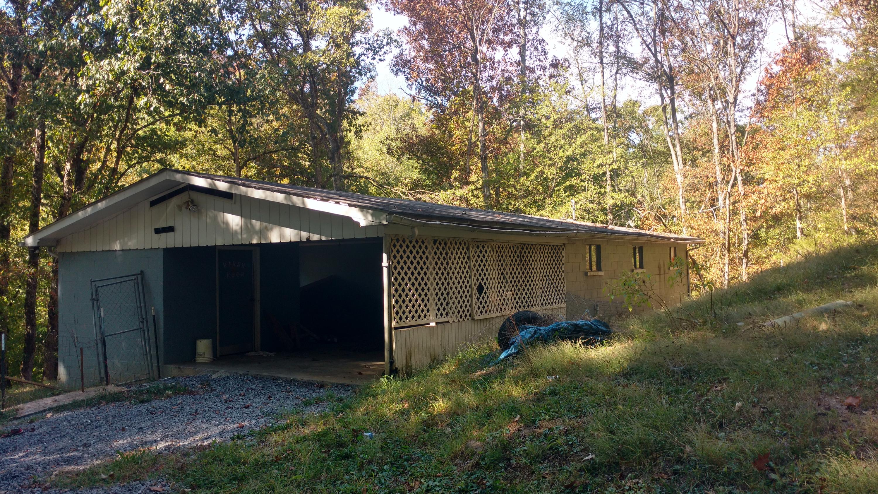 HOUSE BACK