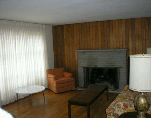 125 Spring Grove Road Penn Hills, PA 15235 - Photo 3 of 8 Living Room.