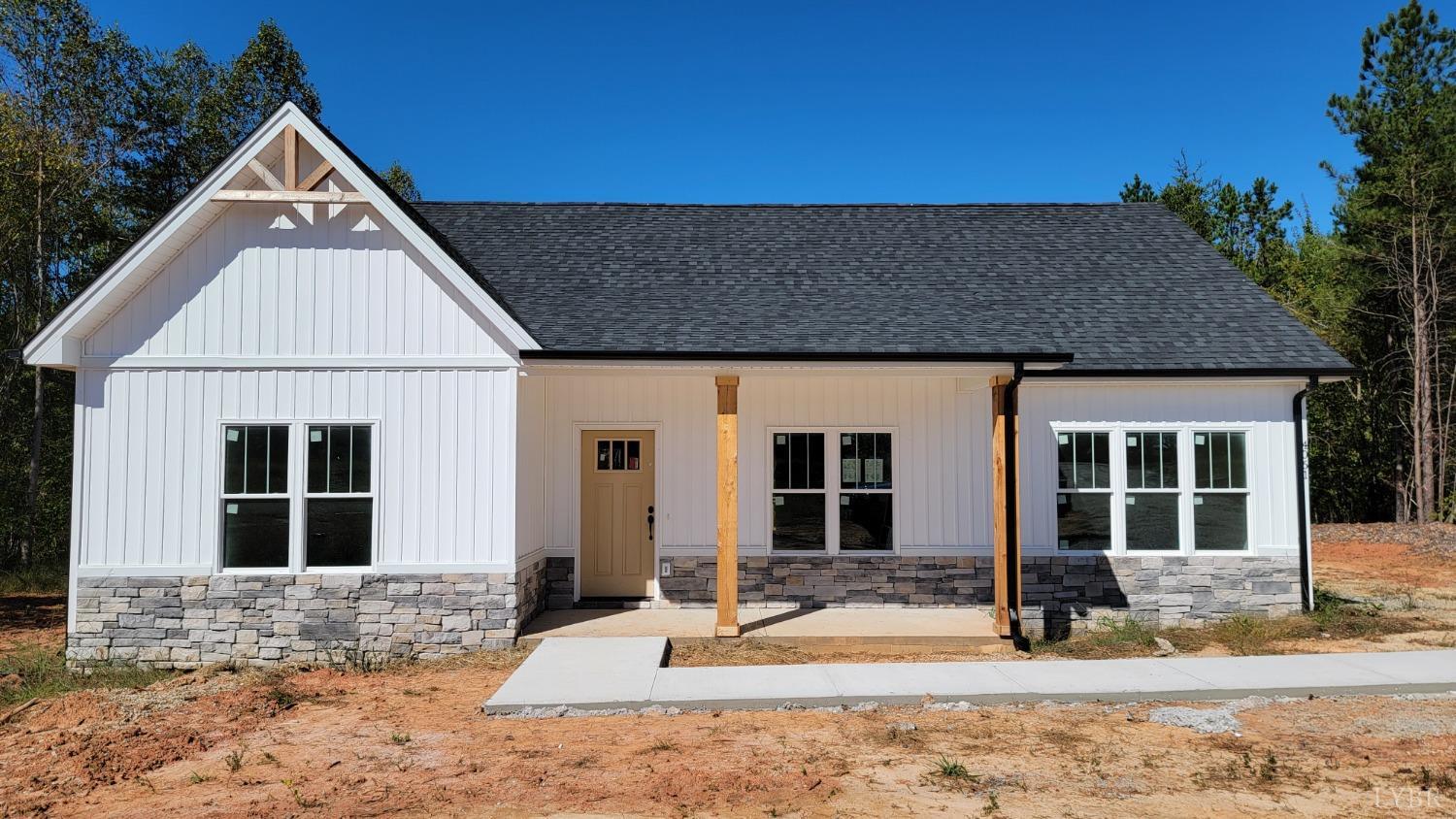 4061 Kentuck Road Ringgold, VA 24586 - Photo 1 of 16 Gallery Image 1