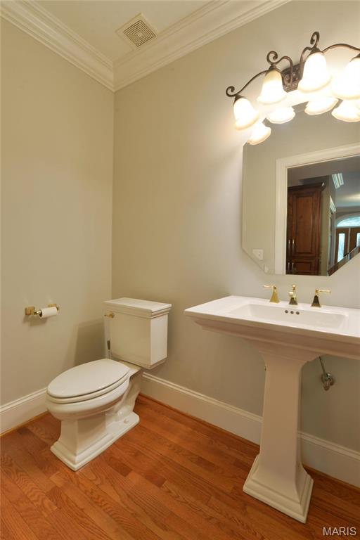 8940 Ladue Road Ladue, MO 63124 - Photo 17 of 54