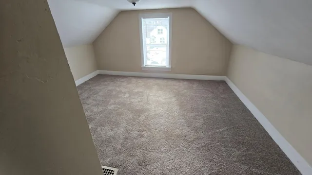 $69,900 | 1007 7th Avenue Northeast, Austin, MN 55912