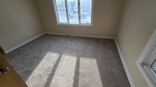 $69,900 | 1007 7th Avenue Northeast, Austin, MN 55912