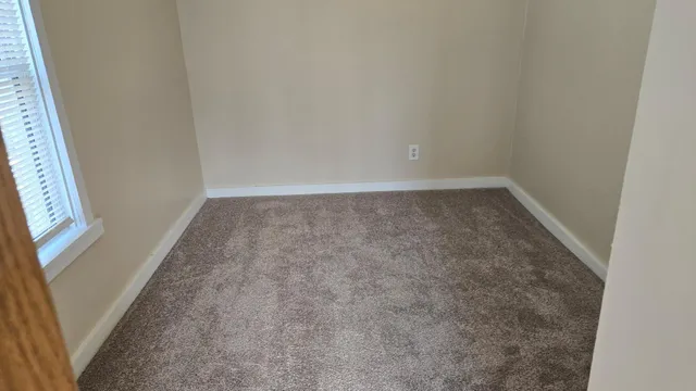 $69,900 | 1007 7th Avenue Northeast, Austin, MN 55912