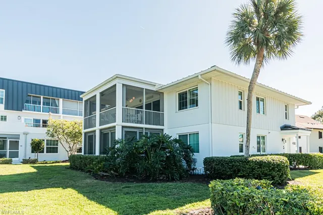 $689,000 | 4180 Belair Lane, Unit B, Naples, FL 34103