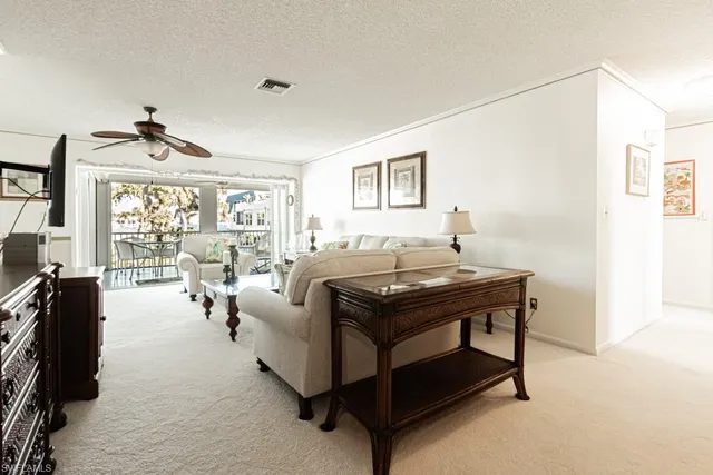 $689,000 | 4180 Belair Lane, Unit B, Naples, FL 34103