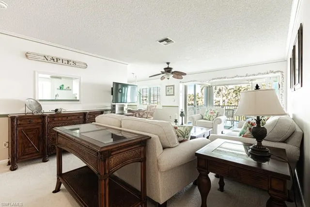 $689,000 | 4180 Belair Lane, Unit B, Naples, FL 34103