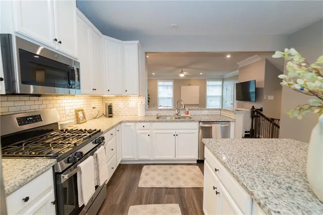 $375,000 | 144 Cole Drive, McKees Rocks, PA 15136