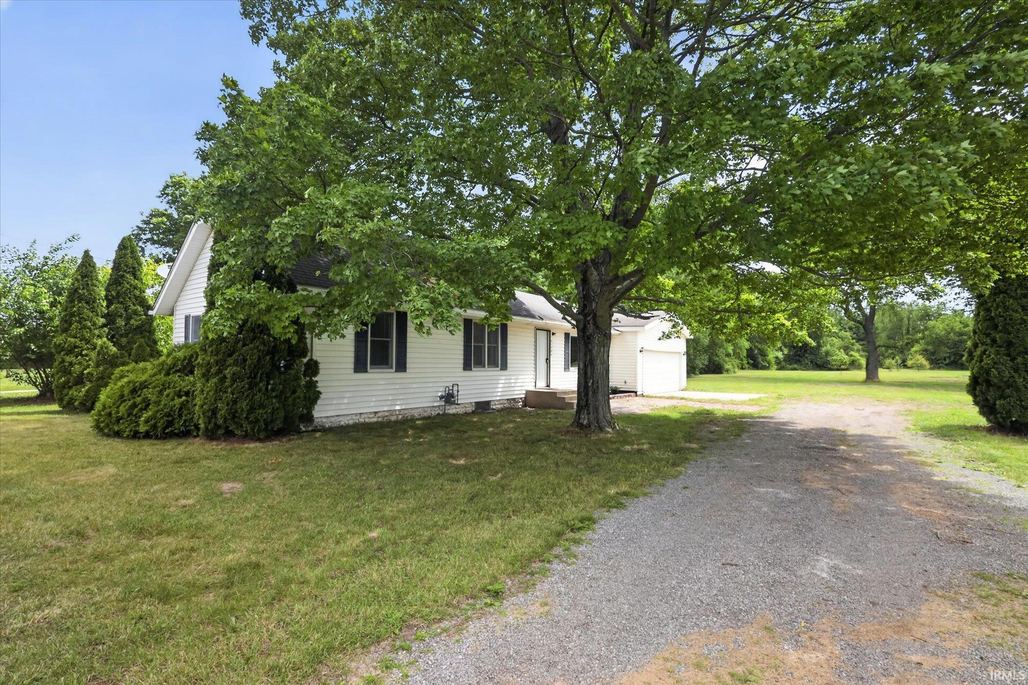 61384 Oak Road South Bend, IN 46614 - Photo 30 of 32 Gallery Image 30