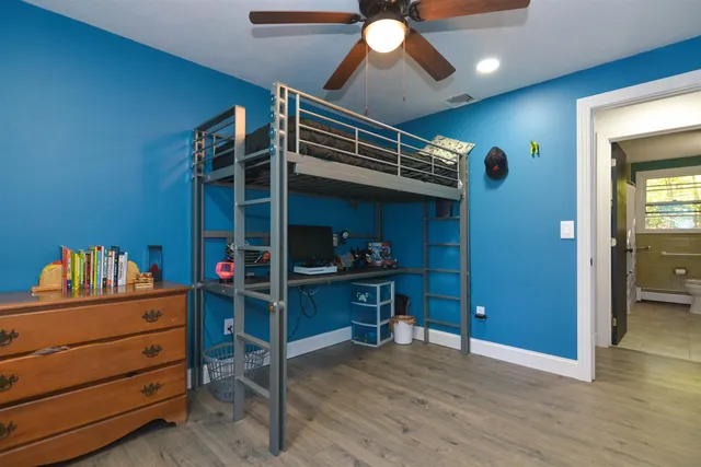 $649,900 | 183 Chester Road, Derry, NH 03038