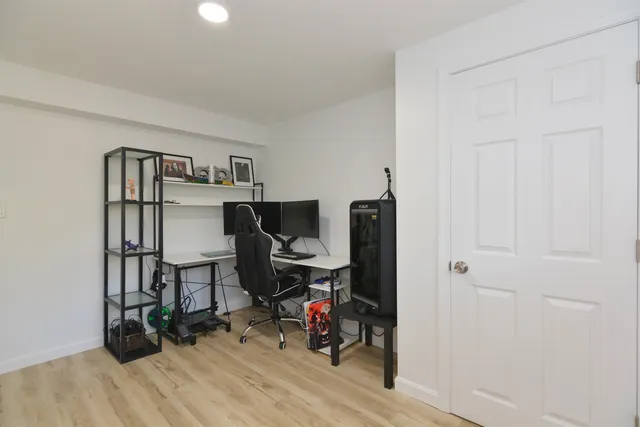 $649,900 | 183 Chester Road, Derry, NH 03038