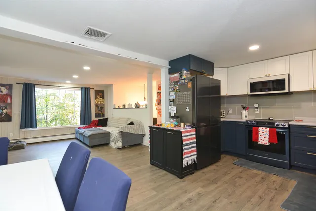 $649,900 | 183 Chester Road, Derry, NH 03038